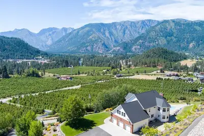 Image de Heavenly Heights - Sweeping Territorial Views