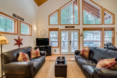 Base Camp Lodge - First-Rate Adventure Base