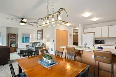 Simple, Comfortable & Very Close to Downtown