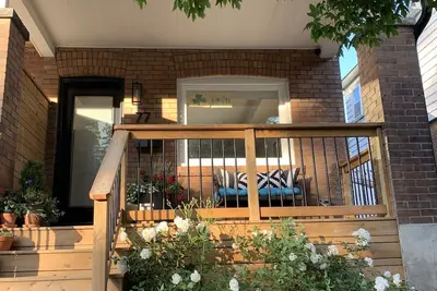 Image de Modern Leslieville Home