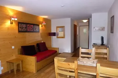 Image de Studio confortable avec balcon est, parking et wifi