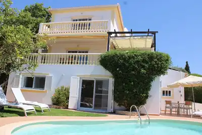Image de Cosy 4 bed-villa with views over sea + Carvoeiro