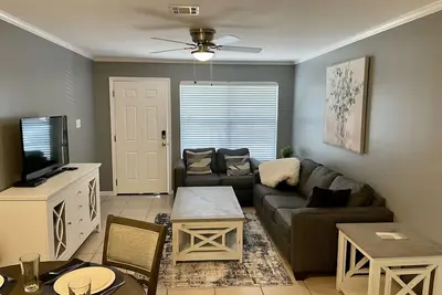 Image de Very Spacious, Open Floor Plan 2 Bedroom Apt.