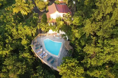Image de Rêves de Soleil : Lodge Summer Sunset avec vue exceptionnelle sur la baie