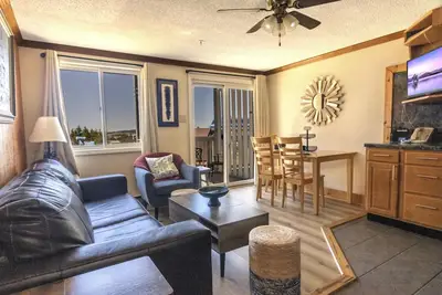 Image de Ml 212: Lovely lift views await you in this 1br bike-in/out retreat!