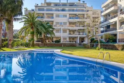 Image de Confortable appartement pour 4 personnes avec Wifi, piscine, climatisation, Tv, terrasse et parking