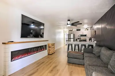 Image de The Cottages: Chic Ski-In/Ski-Out Mountain Condo!