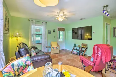 Image de Vibrant Rockledge Home ~ 2 Mi to Cocoa Village!