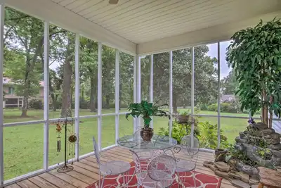 Image de Charming Anderson Villa w/ Screened Porch!