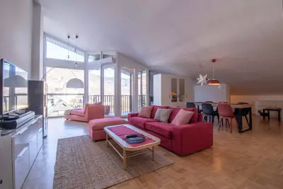 Bright Holiday Loft