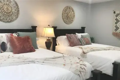 Image de Disneyland Close - Anaheim Border - Large House