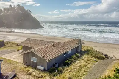 Image de Breathtaking Ocean Views, Easy Beach Access from Single-Level Neskowin Home!