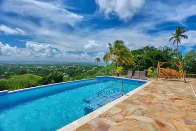 Image de Eagle's Base Villa & Cottage - sleeps 26 guests