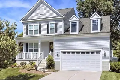 Image de Tysons/Mclean 4-Bdrm House mins away from Dc by metro