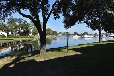 Image de Newly Renovated Waterfront Condo on Lake Conroe