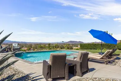 Image de Breathtaking Views Overlooking the Temecula Landscape, 4 Bedroom Pool Home