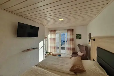 Image de Double room \"Hunnenstein\" with balcony - accommodation in the Brandgasse