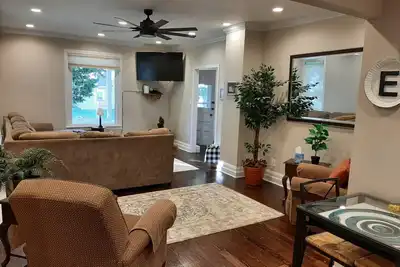 Image de Nice quiet and safe place to stay you will enjoy, nice enclosed porch
