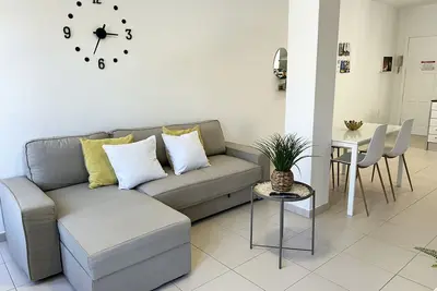 Image de Mahostly Apartment Comillas Pb