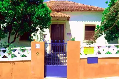 Image de Tranquil Gaden Cottage near Pdrogao Grande