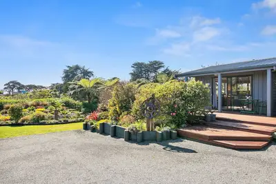 Image de Upepo - The Garden Room - Cape Foulwind Studio