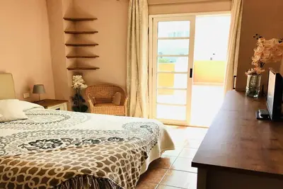 Image de Duplex avec grande terrasse et de la fibre optique