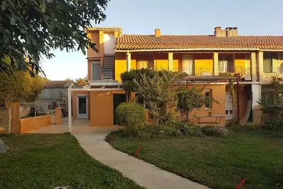 Maison de vacances à 20mn d'Avignon à l'Est et à 20mn du pont du Gard à l'ouest