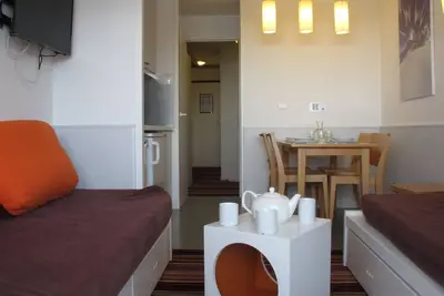 Image de 2 pièces avec balcon, vue coucher de soleil