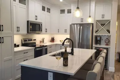 Image de Malbec Cottage - See the pool from your deck! #49