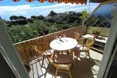 Apartment with sea view, just renewed