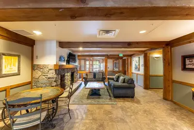 Condo in River Run Village, Slope Views, Private Balcony w/ Outdoor Seating!
