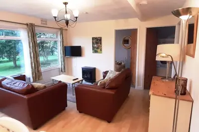 Image de 2 bedroom-Chalet-Confort-Sdb privée avec douche-Vue sur le bois