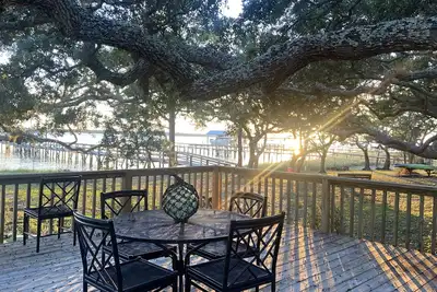 Image de Sunsets & Serenity: Tranquil Waterfront Escape on the Ochlockonee in Panacea