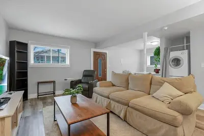 Image de Spacious Retreat - 3 Br + Parking- German Village