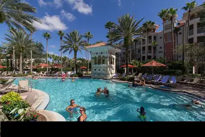 Image de Christmas at Disney never got better