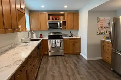 Image de Entire guest suite hosted by Diane