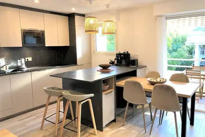 Image de T2 moderne proche plage wifi