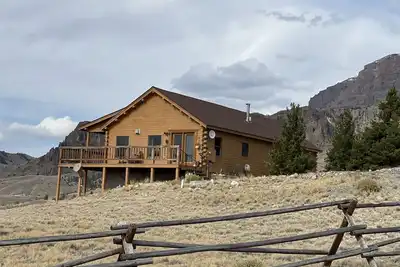 Image de Aviators Landing at Jim Mountain- Mountain family retreat!