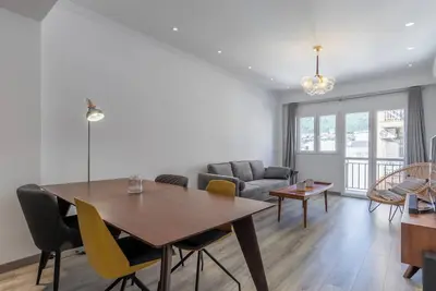 Image de \"Apartamento Glorieta\" ami des animaux avec vue sur la mer et la montagne, terrasse, A/C, Wi-Fi