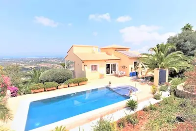 Image de Villa de luxe La Sella Resort, vue montagne et mer, piscine, Wi-Fi, clim, terrasses et jardin.