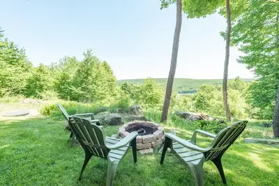 Image de Luxury Modern Chalet w/ Views, Dock Slip & Hot Tub