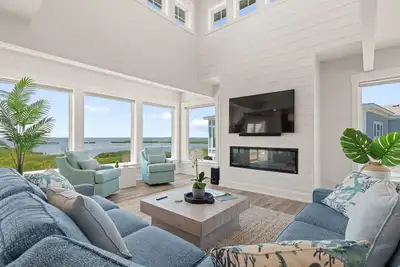 Image de Pier Envy 7 Bedroom home at Soundfront at Corolla Bay