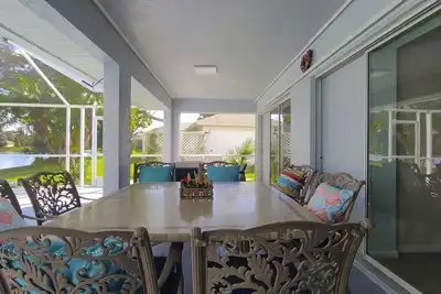 Image de Heated pool, lakeview, double king size, 4 bedrooms, 6 beds, 2 bath, sleep 12