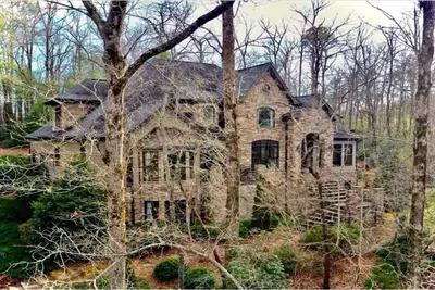 Image de Spectacular Secluded 5 Bedroom Luxury Mountain Property