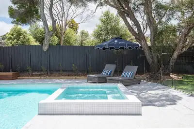 Image de Caledonia / Spa & Pool\nTHE Ultimate Beach House