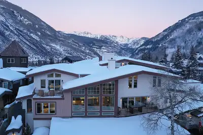 Image de Red Lion Penthouse | 5br Luxury Condo, Rooftop Hot Tub