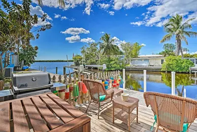 Image de Matlacha Home w/ Boat Mooring & Gulf Access!