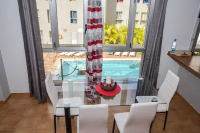 Image de Apartment near the beach with pool and Wifi (I)