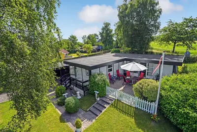 Image de Belle maison à Augustenborg avec WiFi