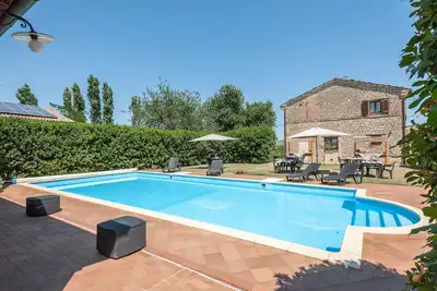 Image de Belle maison à Tolentino avec cuisine